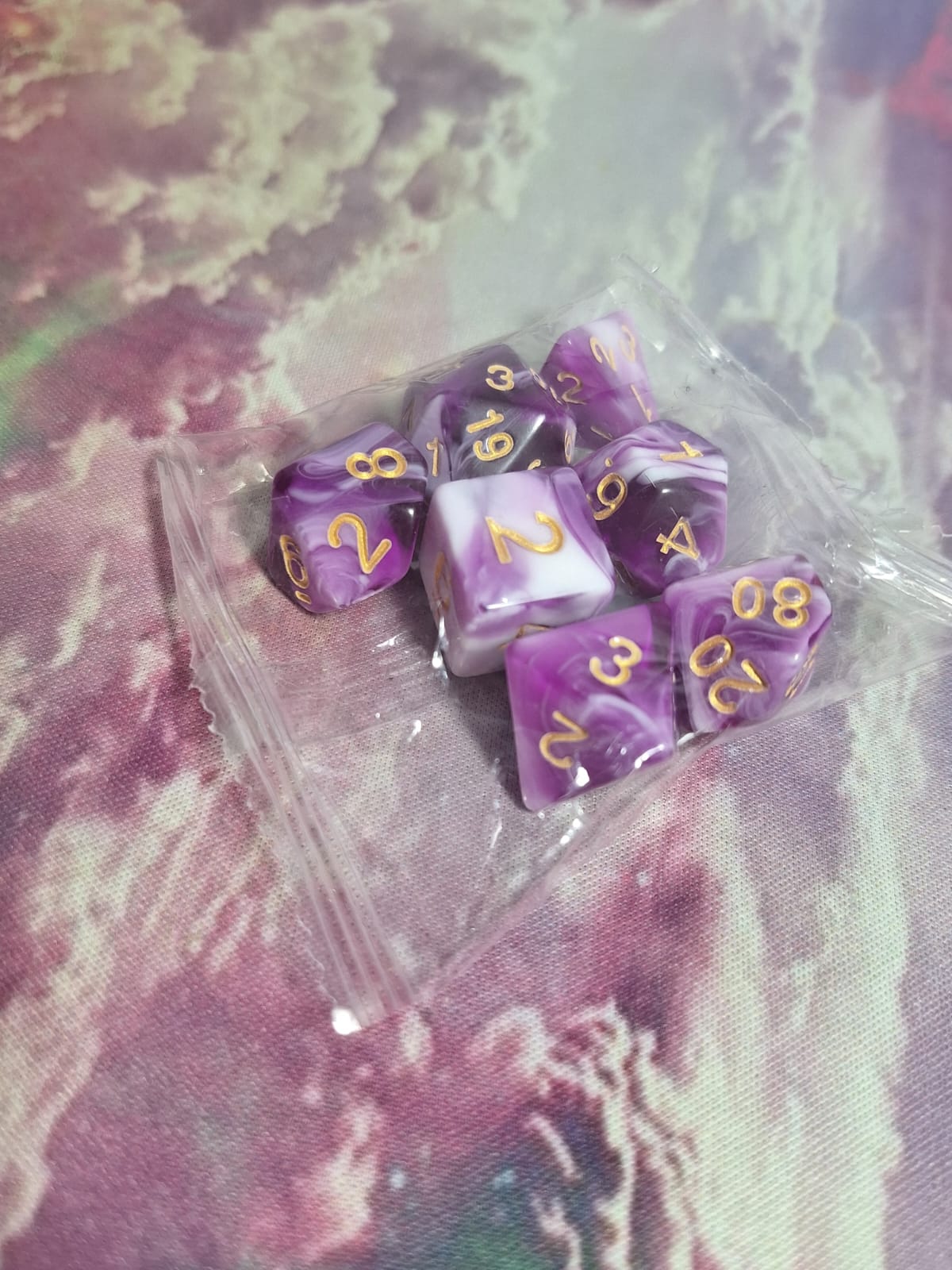 Set de Dados Blanco Violeta - Dorado